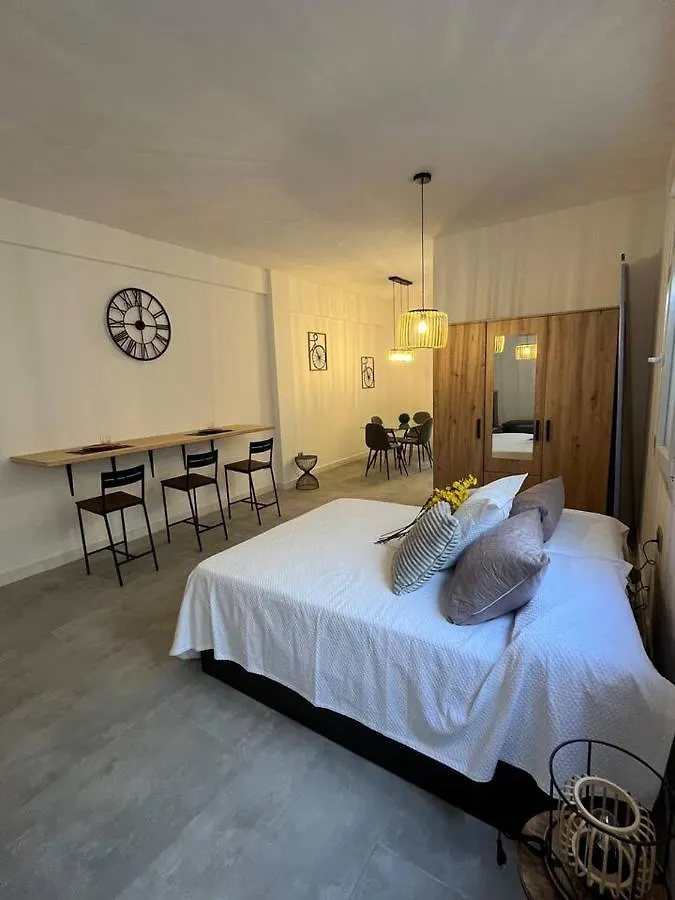 Apartamento En Centro De マラガ 0*,