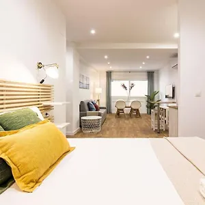 malagueta-roomalaga-by-bossh-apartments.hotelsinnerja.org/